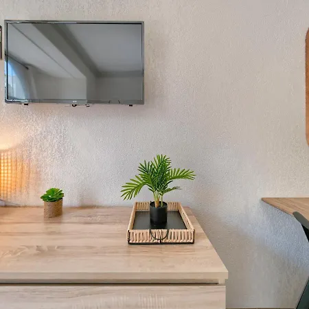 Cosy : Proche Et Gare Apartment Juan-les-Pins